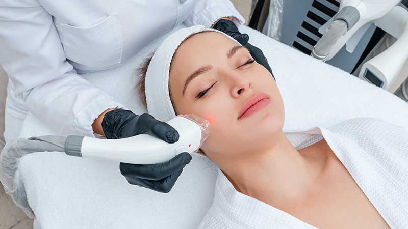 5 Helpful Tips for Finding the Right Dermatologist for You