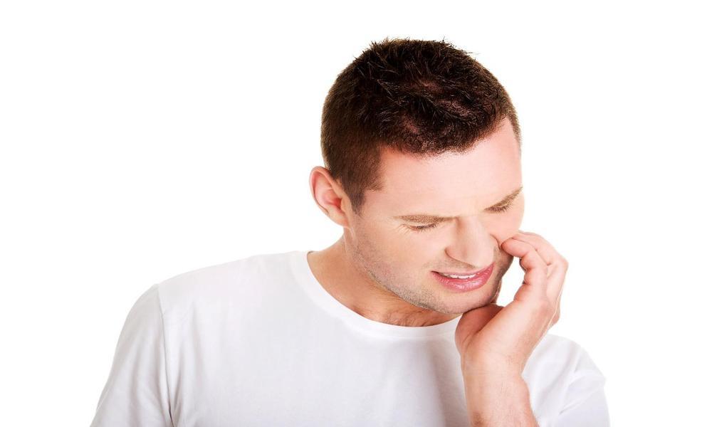 Avoiding tooth loss and replacing missing teeth with a dental implant Melbourne