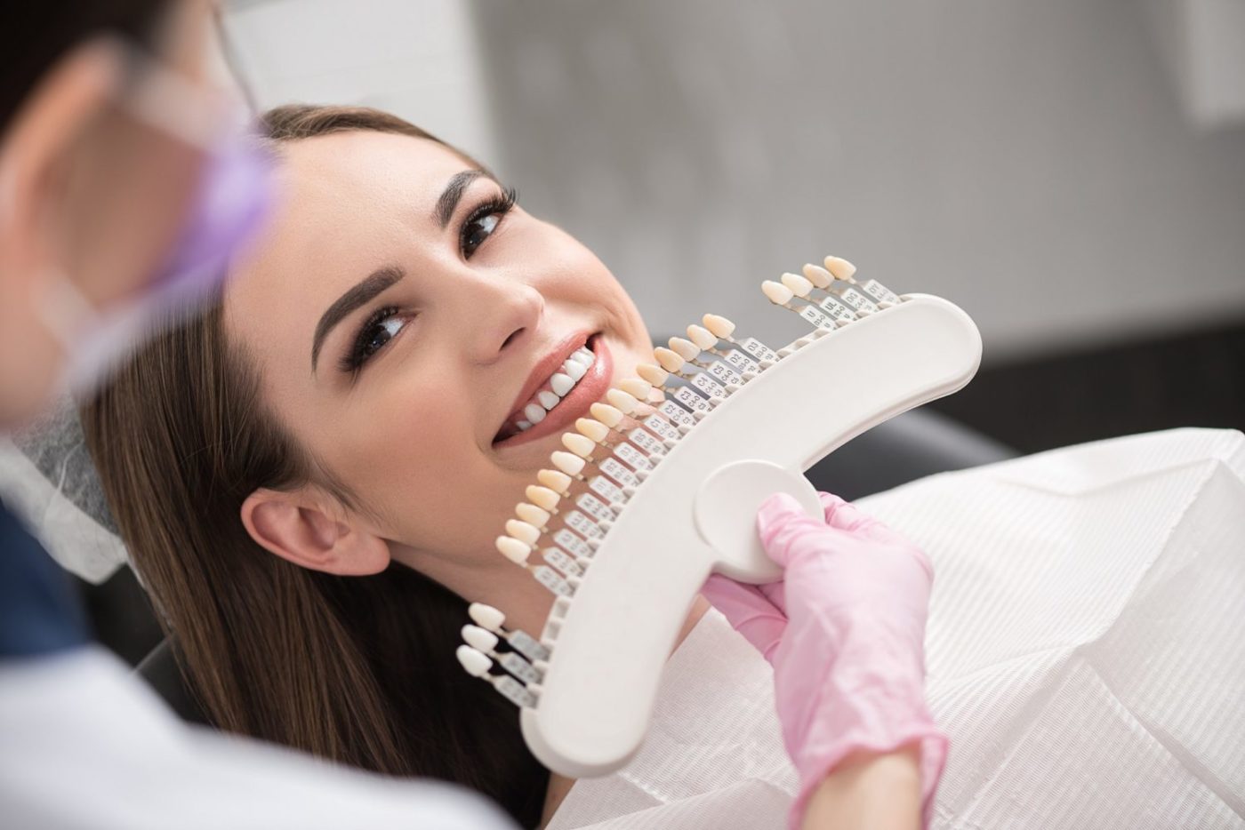 Get that perfect smile with dental veneers in Jenison